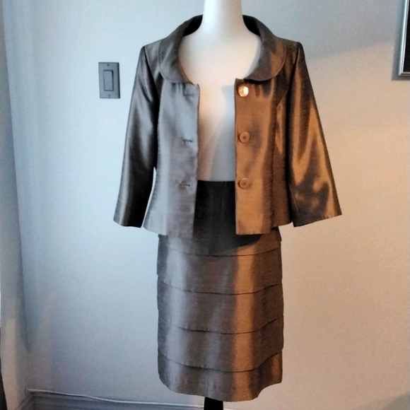 Kasper Dressy Taupe Skirt Set/Suit, size 12P - Picture 5 of 15
